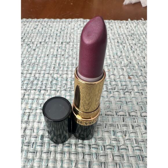 Revlon Super Lustrous Pearl Lipstick Iced Amethyst 625 New - Picture 2 of 4